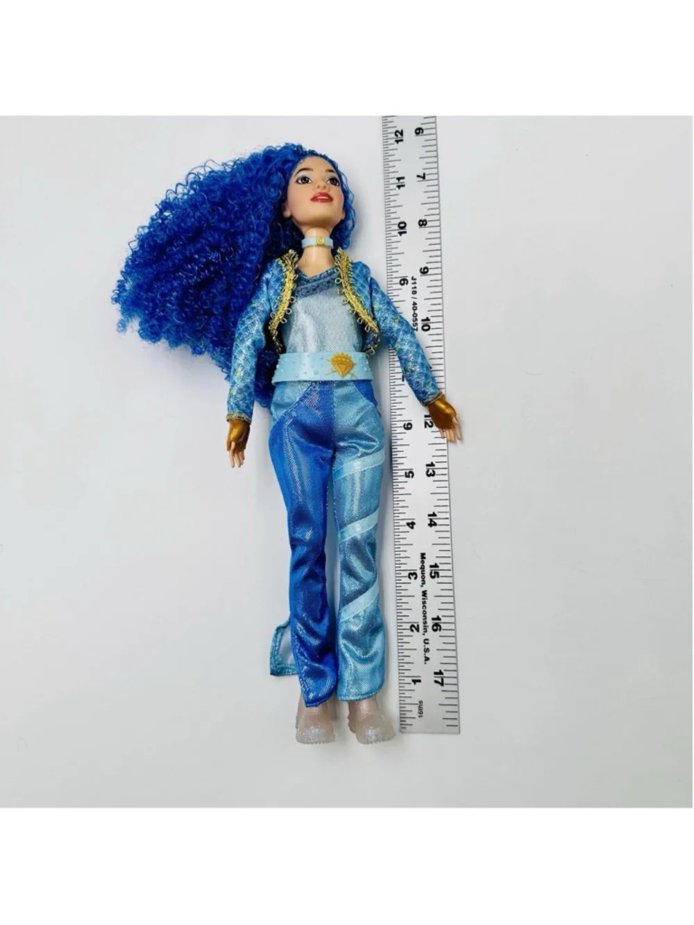 Disney Descendants Rise Of Red Dressed Doll Princess Chloe Charming Mattel
